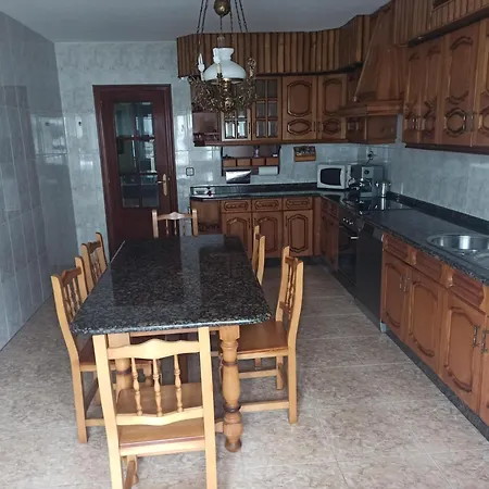 Piso Con Terraza Y Barbacoa *