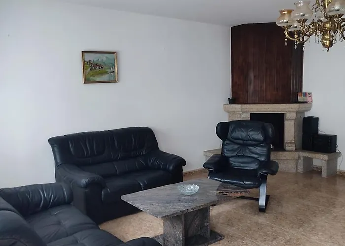 Piso Con Terraza Y Barbacoa *