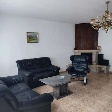Piso Con Terraza Y Barbacoa *