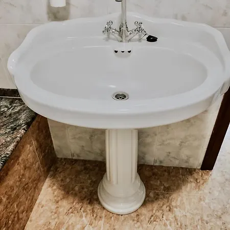 Piso Con Terraza Y Barbacoa